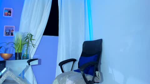 Chloe Miller  online show from January 15, 3:33 am