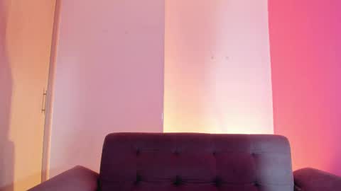 Chloe Miller  online show from September 19, 2:05 am