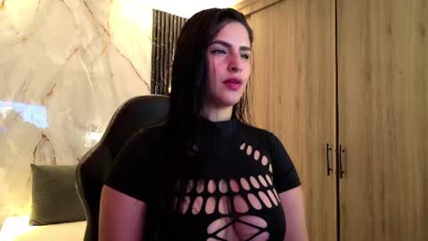 chloe online show from July 31, 10:16 am