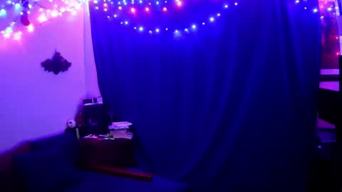 Chloekissxo online show from September 27, 1:58 am