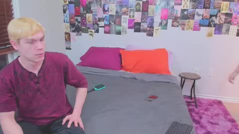 Chloe Night  Milo Night online show from January 24, 10:21 am