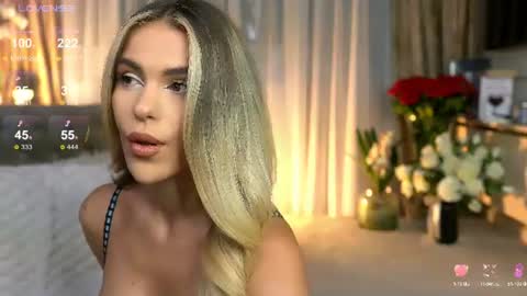 Chloe online show from June 9, 8:52 pm