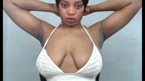 ESTHER online show from October 16, 7:30 am