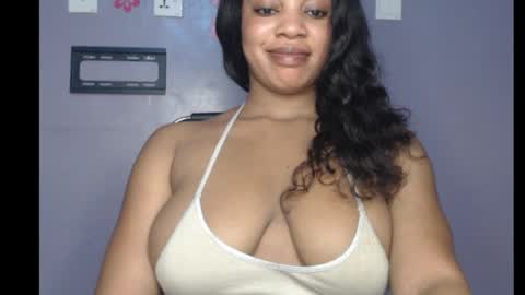 ESTHER online show from March 1, 4:11 pm