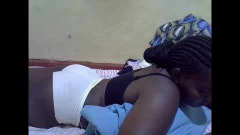 chocolate_baby3 online show from December 16, 10:54 am