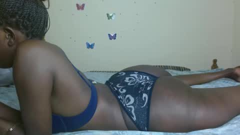 chocolatebony_ online show from February 25, 8:42 pm