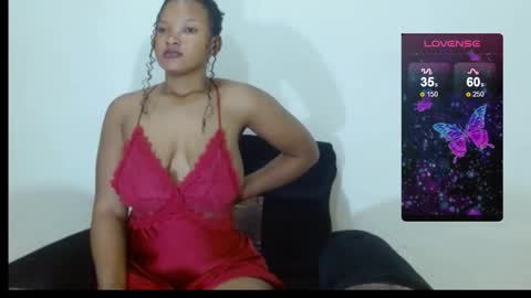 chocolatemilkebony online show from October 6, 6:09 am