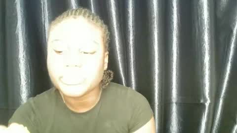 chocoslut22 online show from November 23, 4:32 am