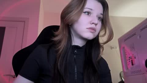 Lissa online show from February 24, 2:14 am