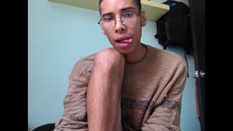 Andrew online show from December 15, 4:25 pm