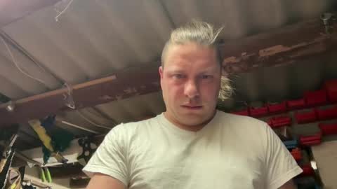 Chris online show from December 2, 2:46 am