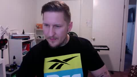 Christopher the Blue-Eye Guy online show from April 27, 2:58 pm