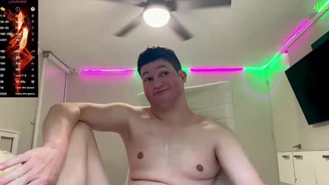 Snapshot of chris___evanss chatting on September 28, 2:09 am Chris Evens online show from September 28, 2:09 am