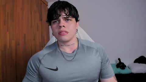 Chris Cooper Independent model online show from February 8, 2:47 am