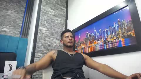 chris_dick2 online show from February 10, 9:01 am