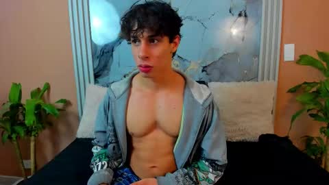 Chris Evans online show from November 14, 4:25 am