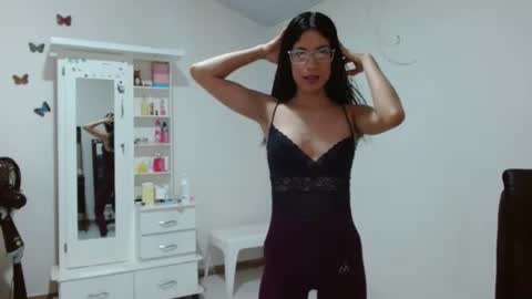 Christal Gil online show from January 3, 3:01 pm