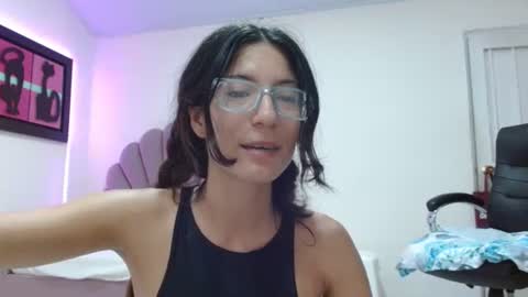Christal Gil online show from February 17, 10:05 pm