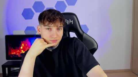 Chris Tyson online show from February 28, 10:50 pm