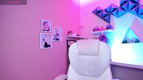 Chris online show from February 6, 8:00 pm