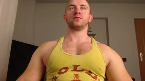 chrisbigbiceps online show from January 4, 4:44 am
