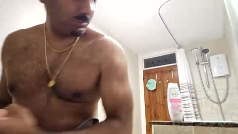 chrisgogo121 online show from December 16, 11:55 pm