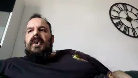 chris  ole online show from March 10, 9:02 am