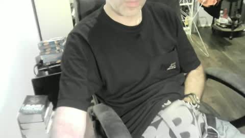 chrisprngr online show from June 25, 6:13 pm