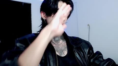 CHRIS  INDEPENT MODEL online show from February 13, 6:15 pm