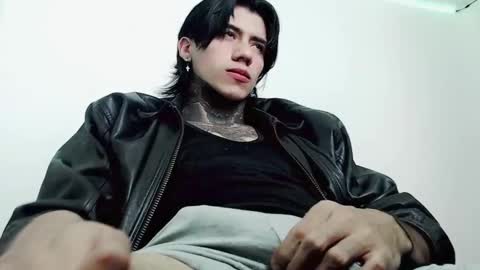 CHRIS  INDEPENT MODEL online show from March 10, 8:23 pm