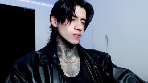 CHRIS  INDEPENT MODEL online show from February 6, 1:43 pm