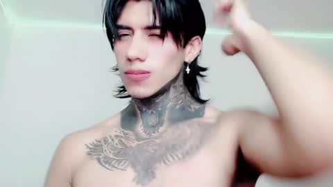 CHRIS  INDEPENT MODEL online show from March 9, 9:14 pm