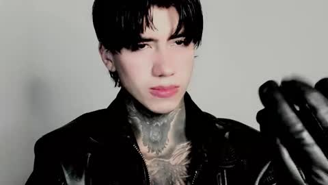 CHRIS  INDEPENT MODEL online show from November 1, 12:11 am