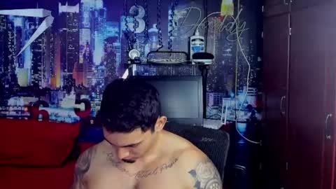 Chriss Stewart online show from August 7, 2:21 am