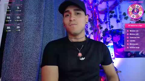 Snapshot of chriss_wg_ chatting on January 29, 6:12 am Christian Wang online show from January 29, 6:12 am