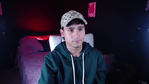 Snapshot of chriss_wg_ chatting on September 24, 8:32 am Christian Wang online show from September 24, 8:32 am