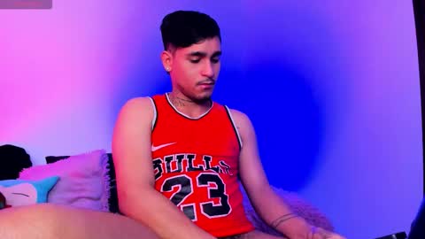 Christian Wang online show from November 30, 4:47 pm