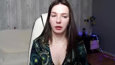 Christi online show from February 13, 8:48 am