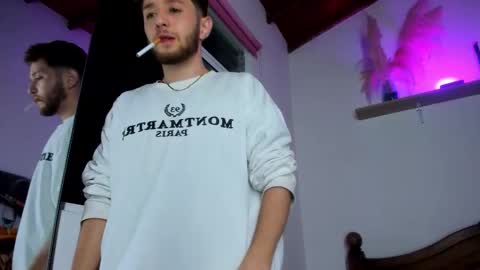 Hi dont forguet to follow me    online show from October 29, 8:16 am