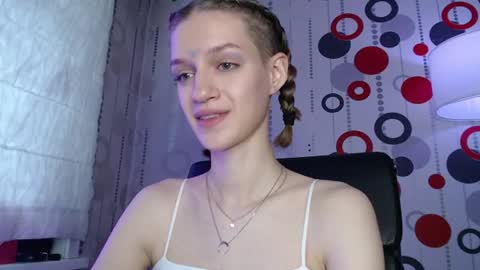 chrissy_joyful online show from June 19, 9:37 am