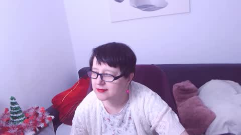 Christa online show from December 5, 9:23 pm