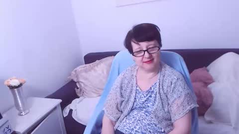 Christa online show from November 16, 6:32 pm