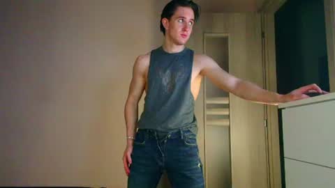 UPVOTE ME ------  ILL DO SOMETHING FOR FREE online show from July 14, 3:11 am