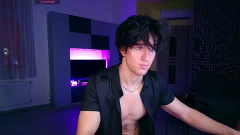 UPVOTE ME ------  ILL DO SOMETHING FOR FREE online show from June 28, 5:42 pm