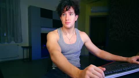 UPVOTE ME ------  ILL DO SOMETHING FOR FREE online show from July 24, 6:38 pm