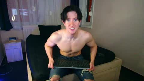 UPVOTE ME ------  ILL DO SOMETHING FOR FREE online show from July 22, 4:14 am