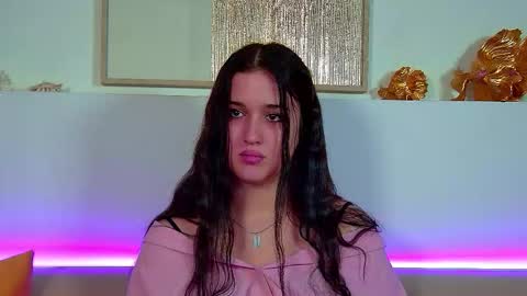 Christina online show from November 14, 7:05 pm