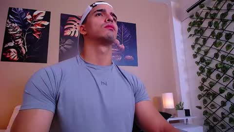 Snapshot of christopherblack_ chatting on October 22, 2:41 pm Christopher Black online show from October 22, 2:41 pm
