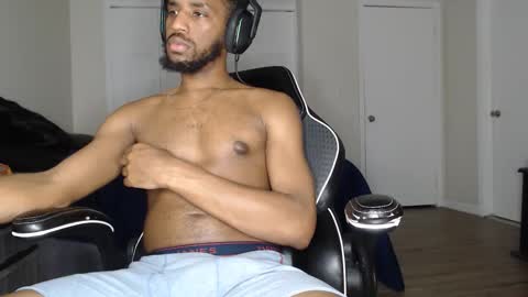 ChrisVacherx online show from February 7, 11:19 pm