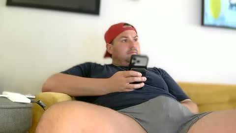 chubbygaymanbigfeet online show from June 16, 8:24 pm